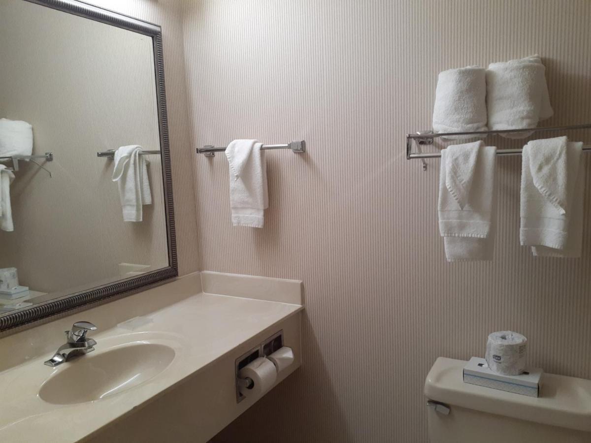 Country Inn & Suites By Radisson, Freeport, Il Exteriör bild